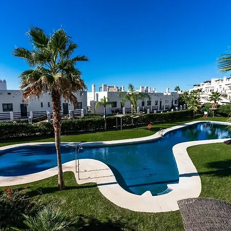 Relax In - Op Sunset Golf Apartment Estepona